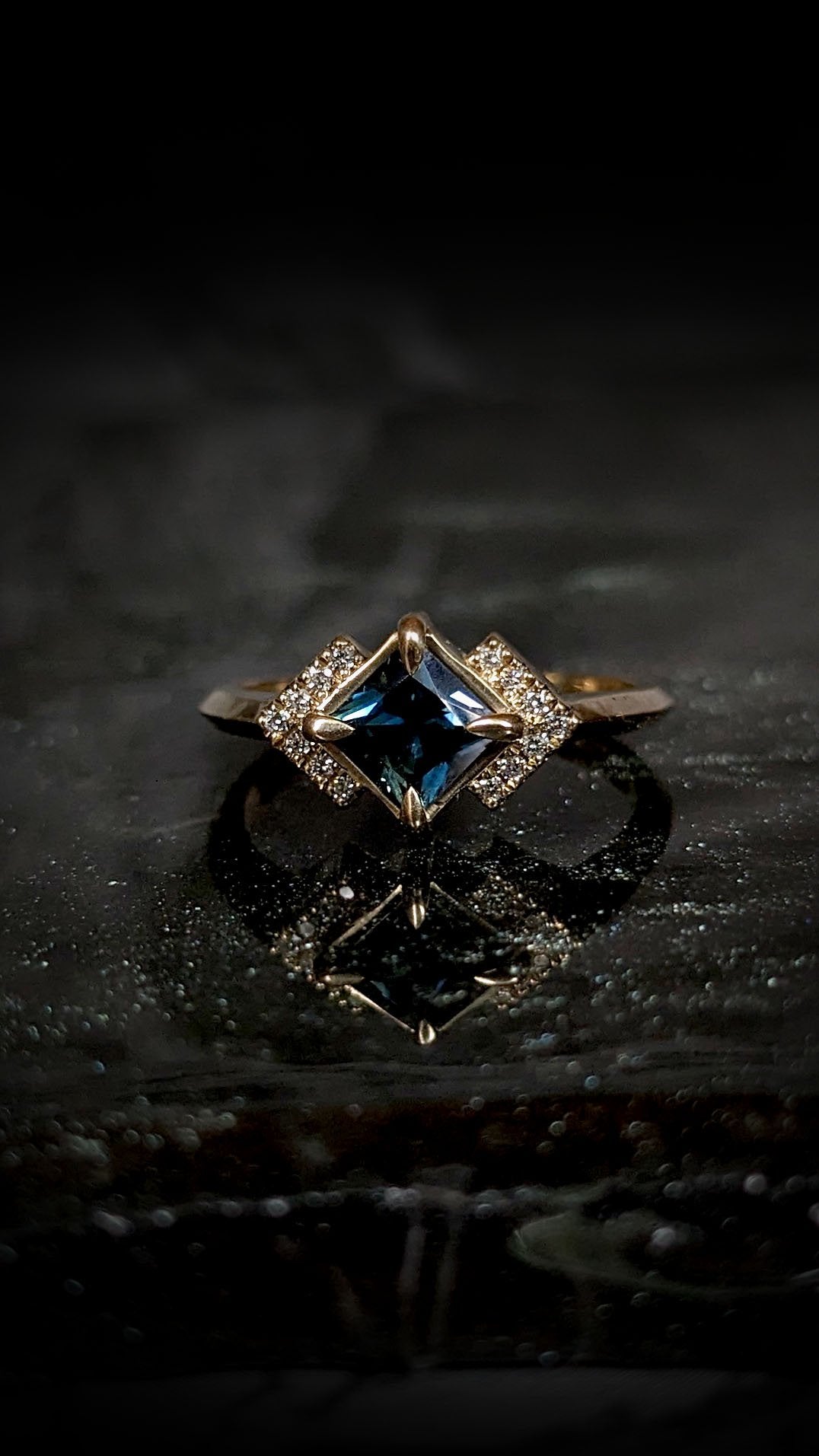 Andromeda Australian Sapphire Chevron Halo