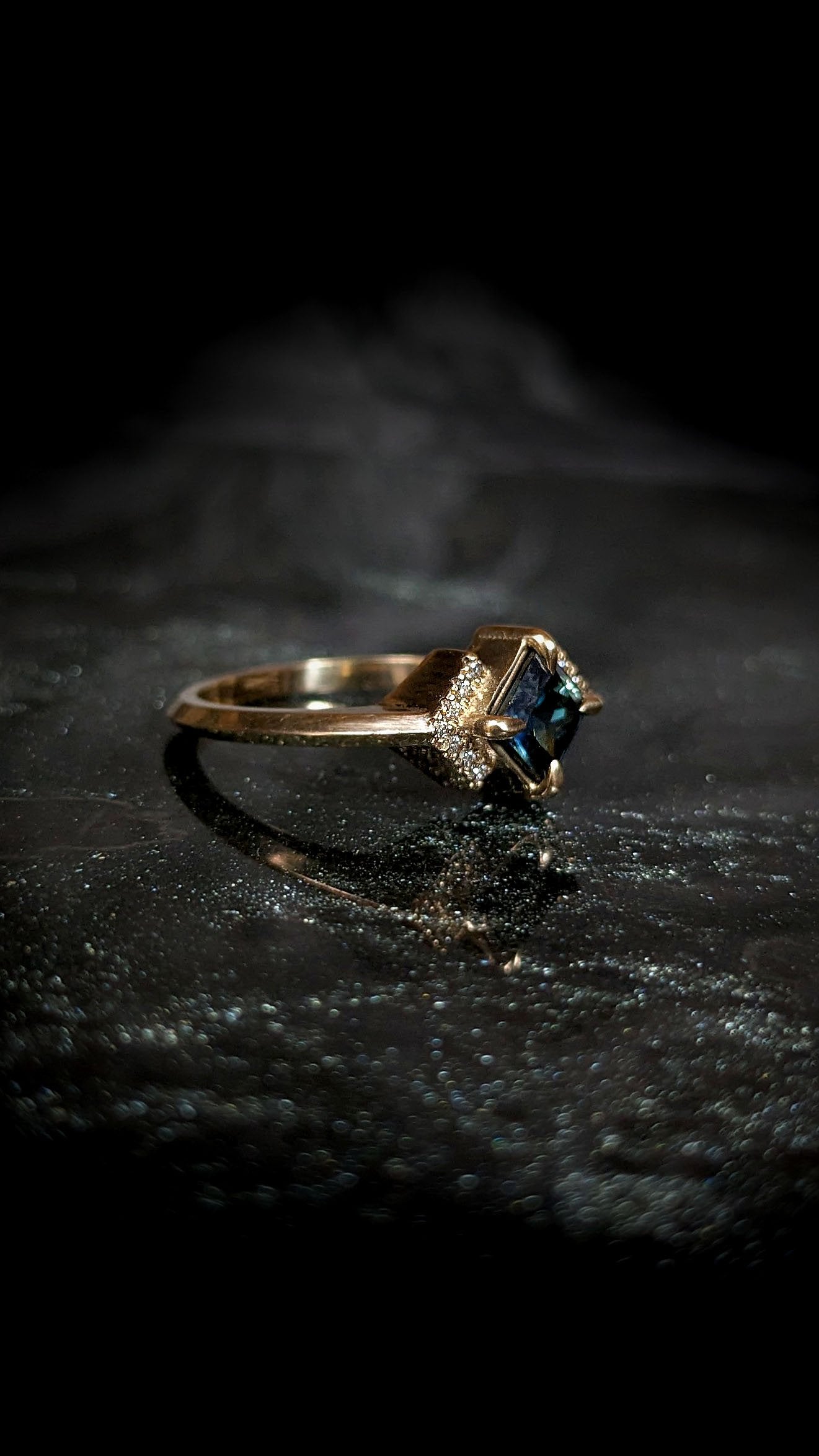 Andromeda Australian Sapphire Chevron Halo