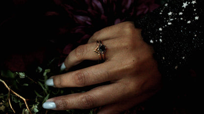 Andromeda Black Spinel Chevron Halo