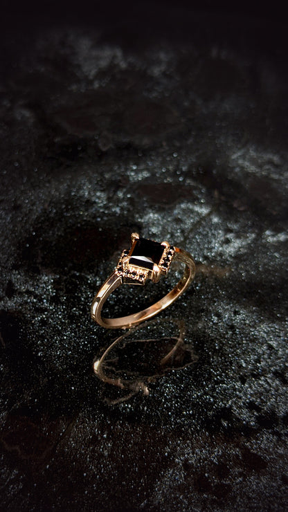 Andromeda Black Spinel Chevron Halo