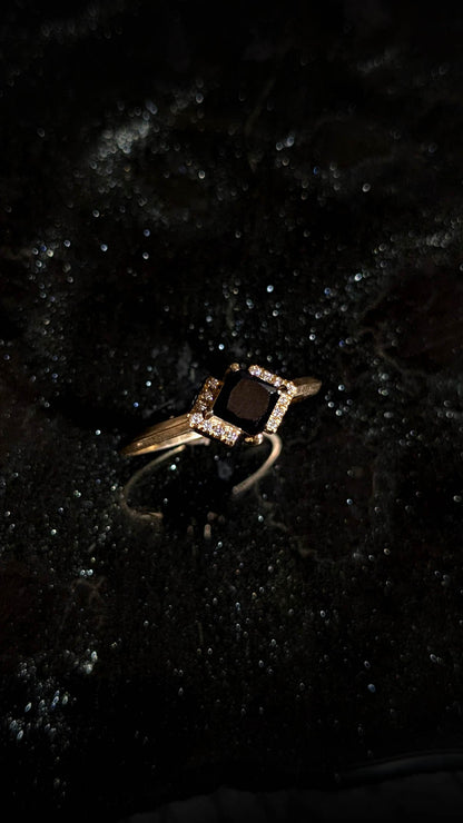 Andromeda Black Diamond Chevron Halo