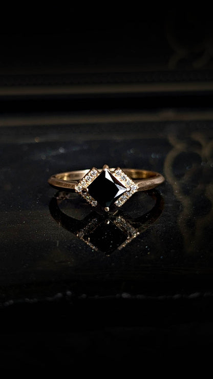 Andromeda Black Diamond Chevron Halo