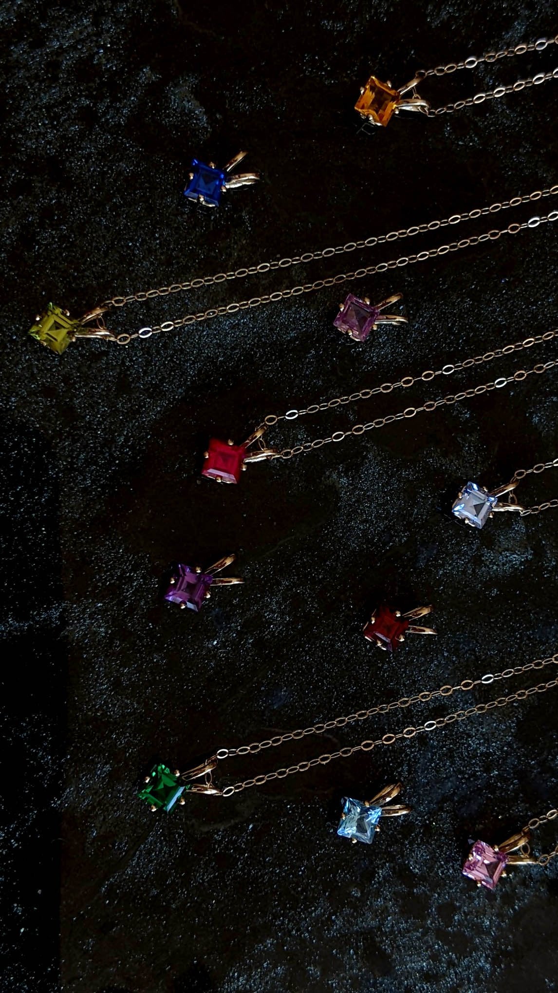 Azulon Garnet Pendant