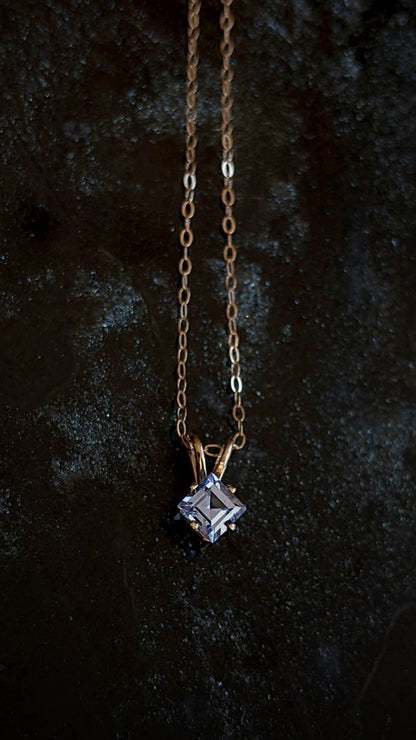 Azulon Aquamarine Pendant