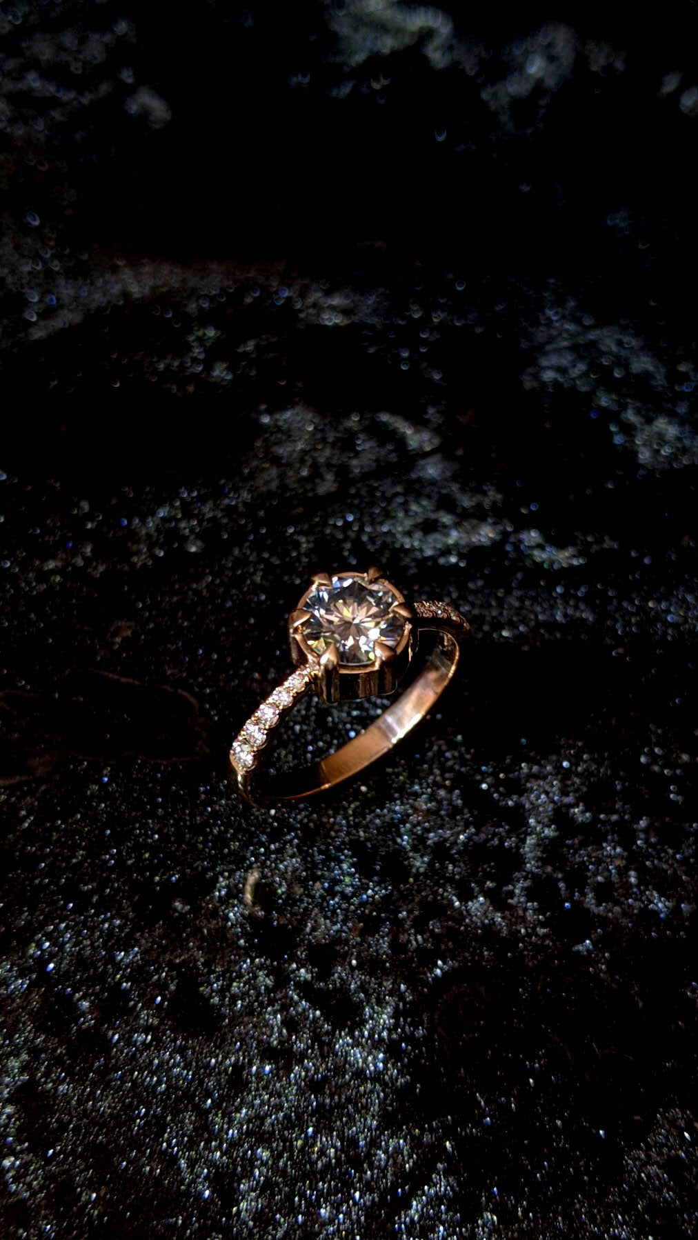 Catelyn Grey Moissanite Graduated Ring