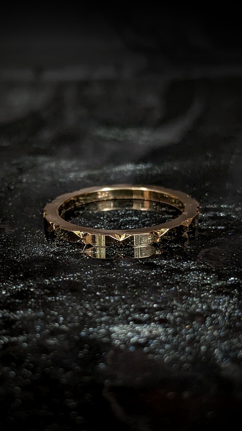 Circe Diamond Cut Band