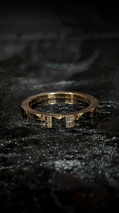 Circe Diamond Cut Band