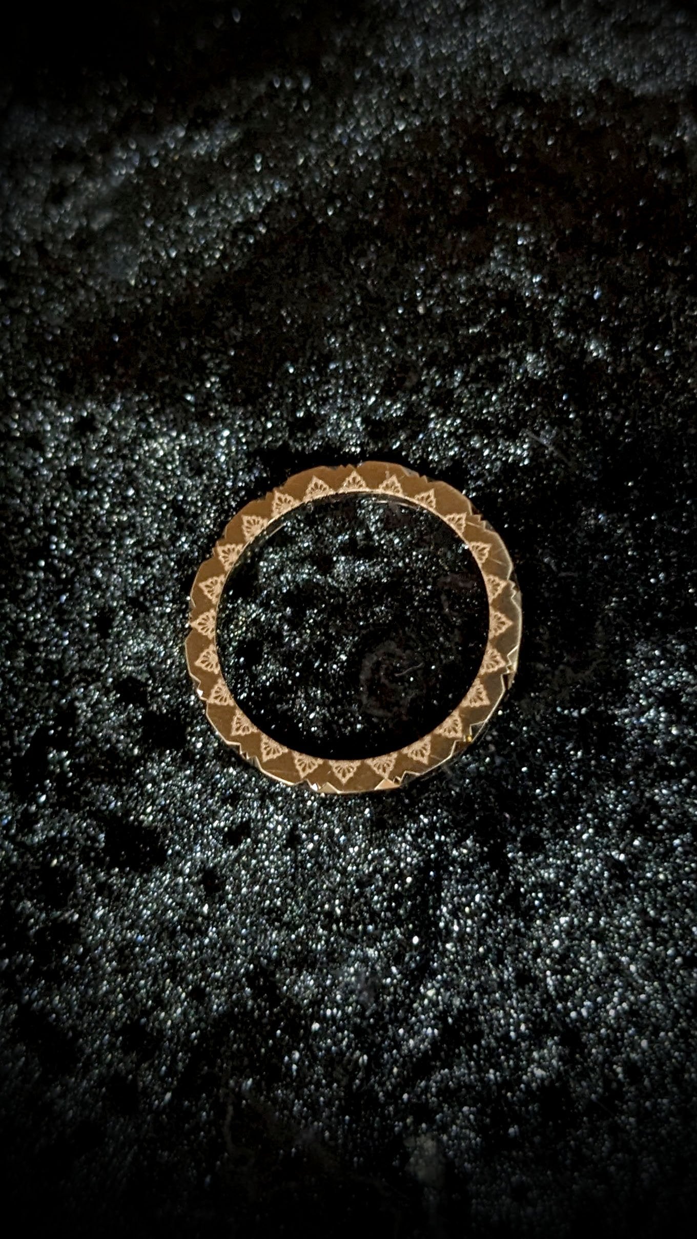 Circe Diamond Cut Band