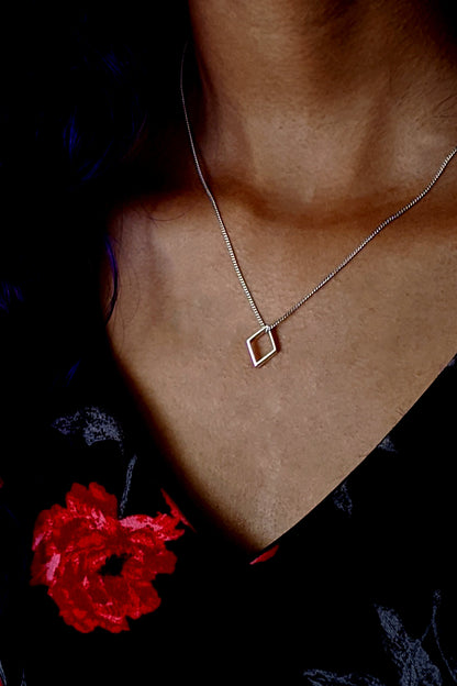 DIA Necklace