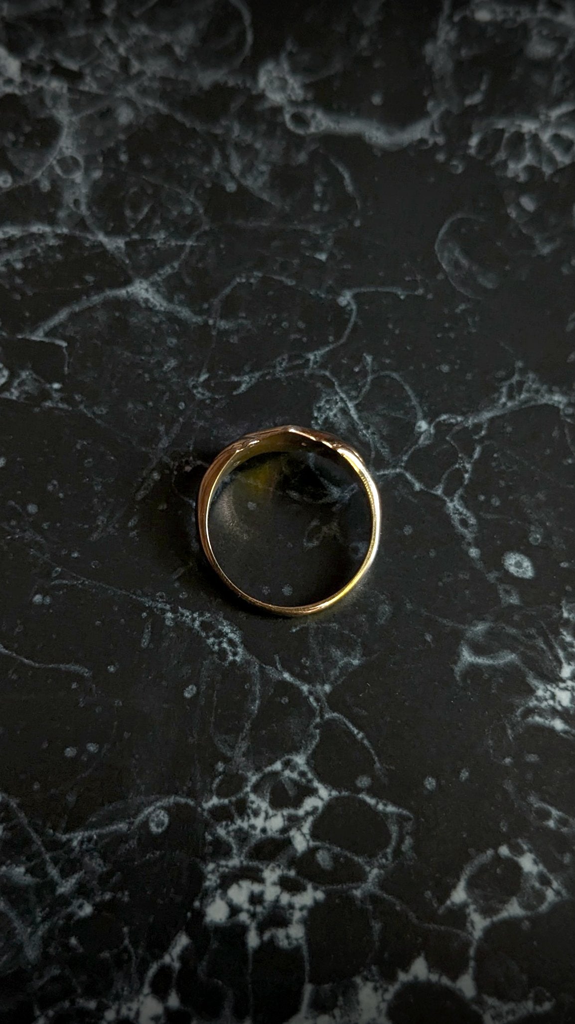 Deco Chevron Signet Ring