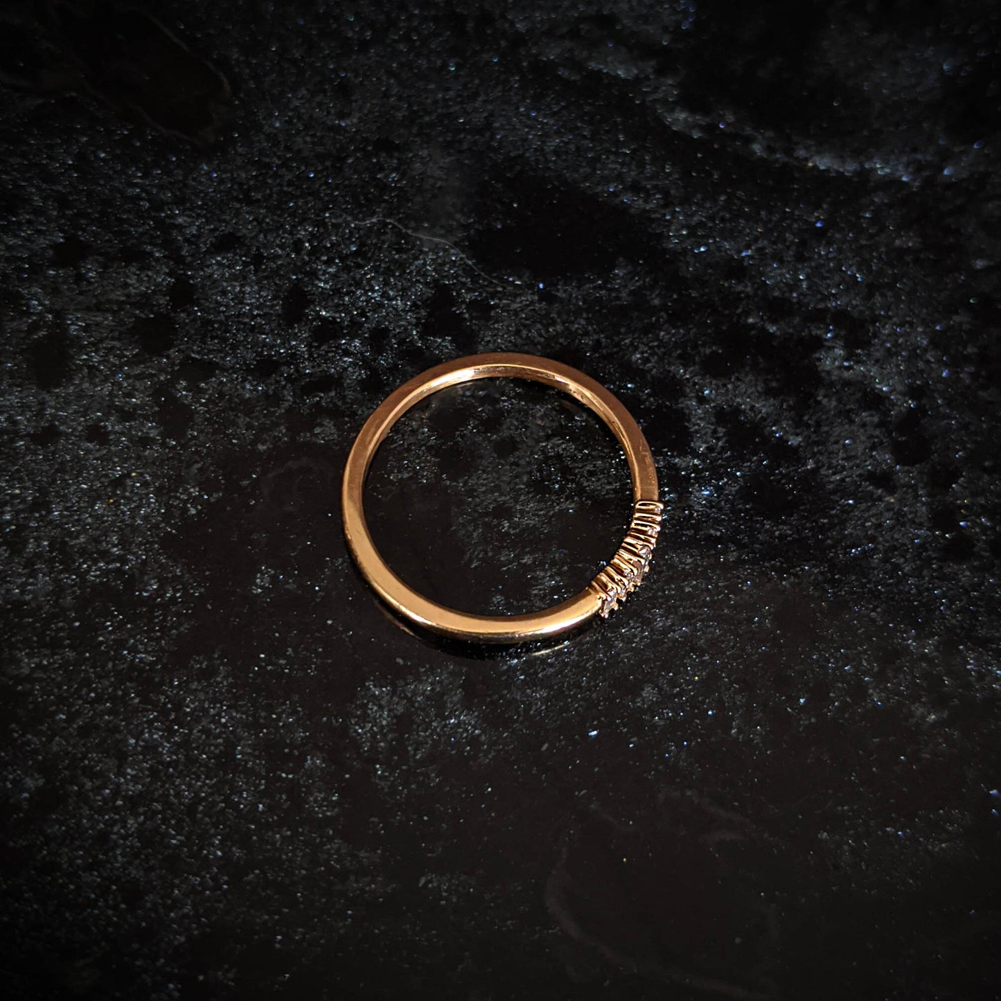 Diminuend White Diamond Baguette Ring
