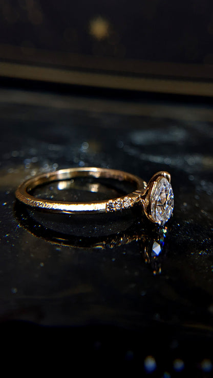 Draco Pear Ombre Accented Ring