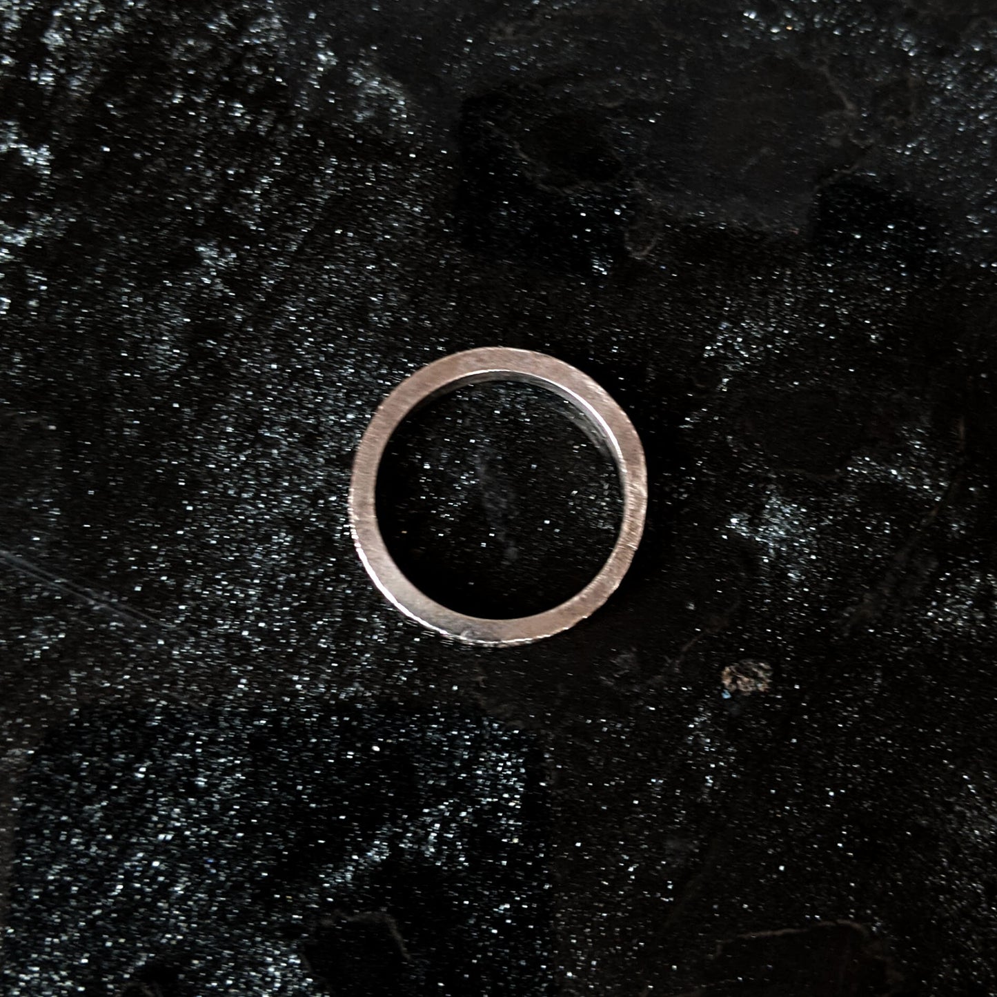 Ellaria Geometric Engraved Band