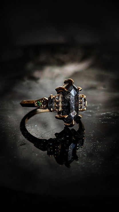 Elora Hexagon Salt & Pepper Deco Ring
