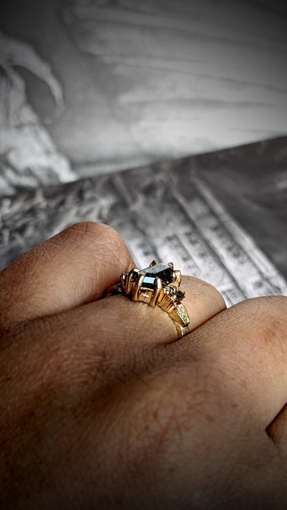 Elora Hexagon Salt & Pepper Deco Ring