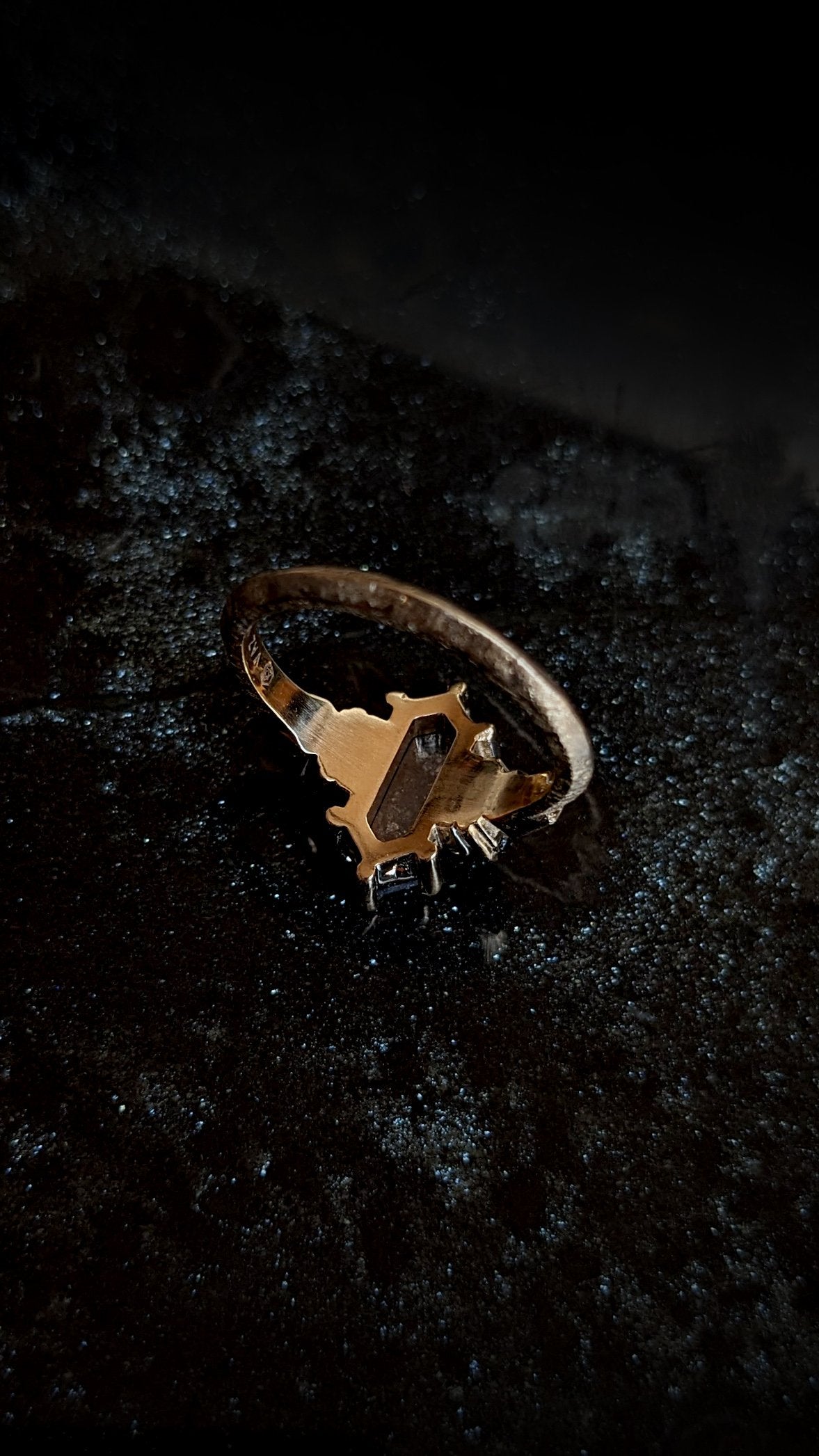 Elora Hexagon Salt & Pepper Deco Ring