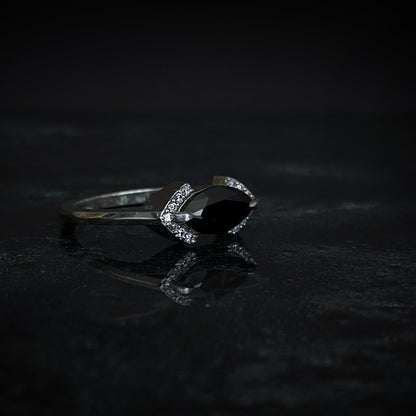 Elys Black Spinel Chevron Halo