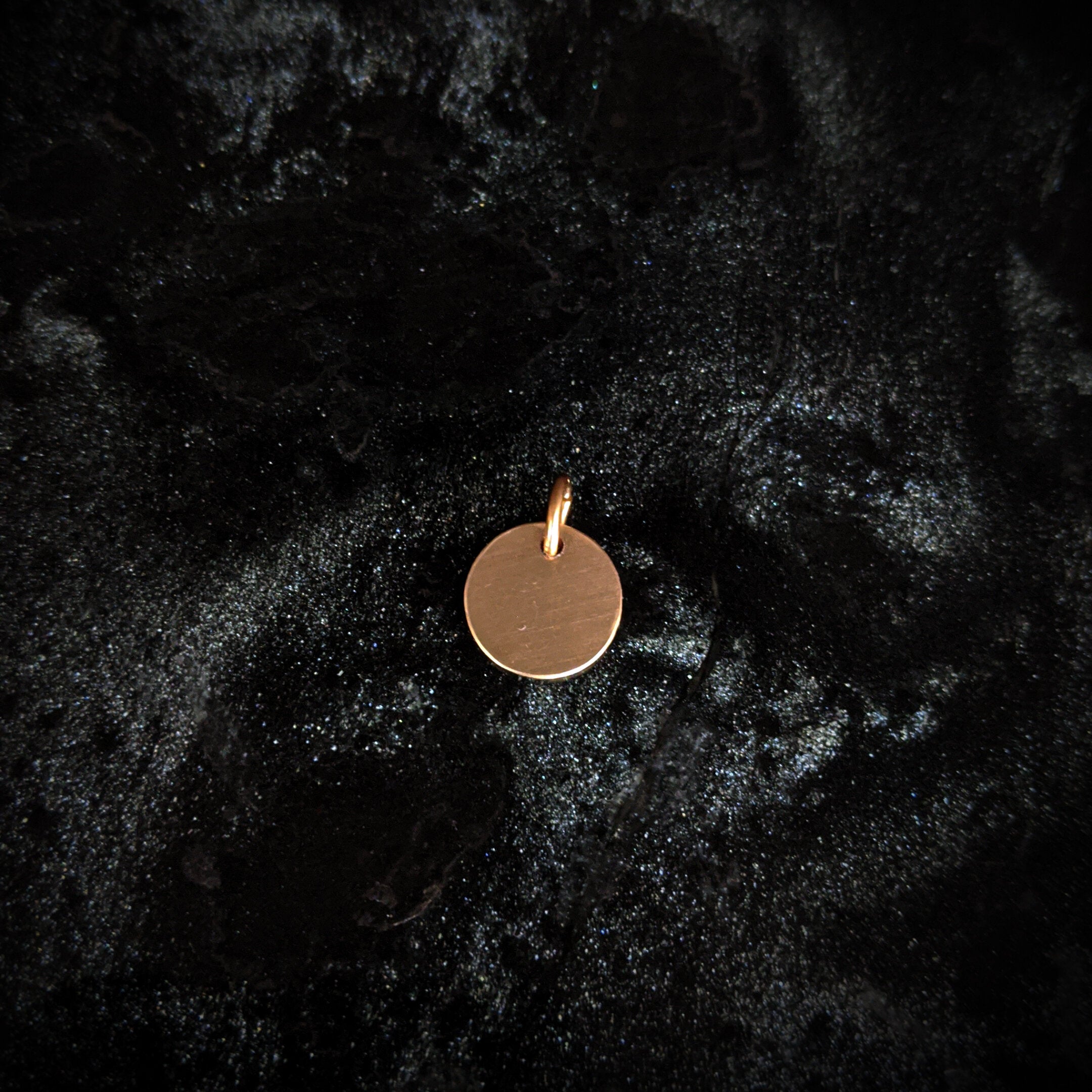 Engravable 10k Gold Pendant - 11mm