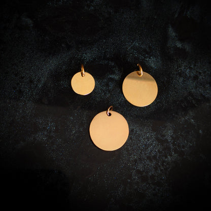 Engravable 10k Gold Pendant - 17.5mm