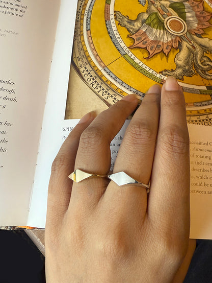 Star Flare Signet Ring
