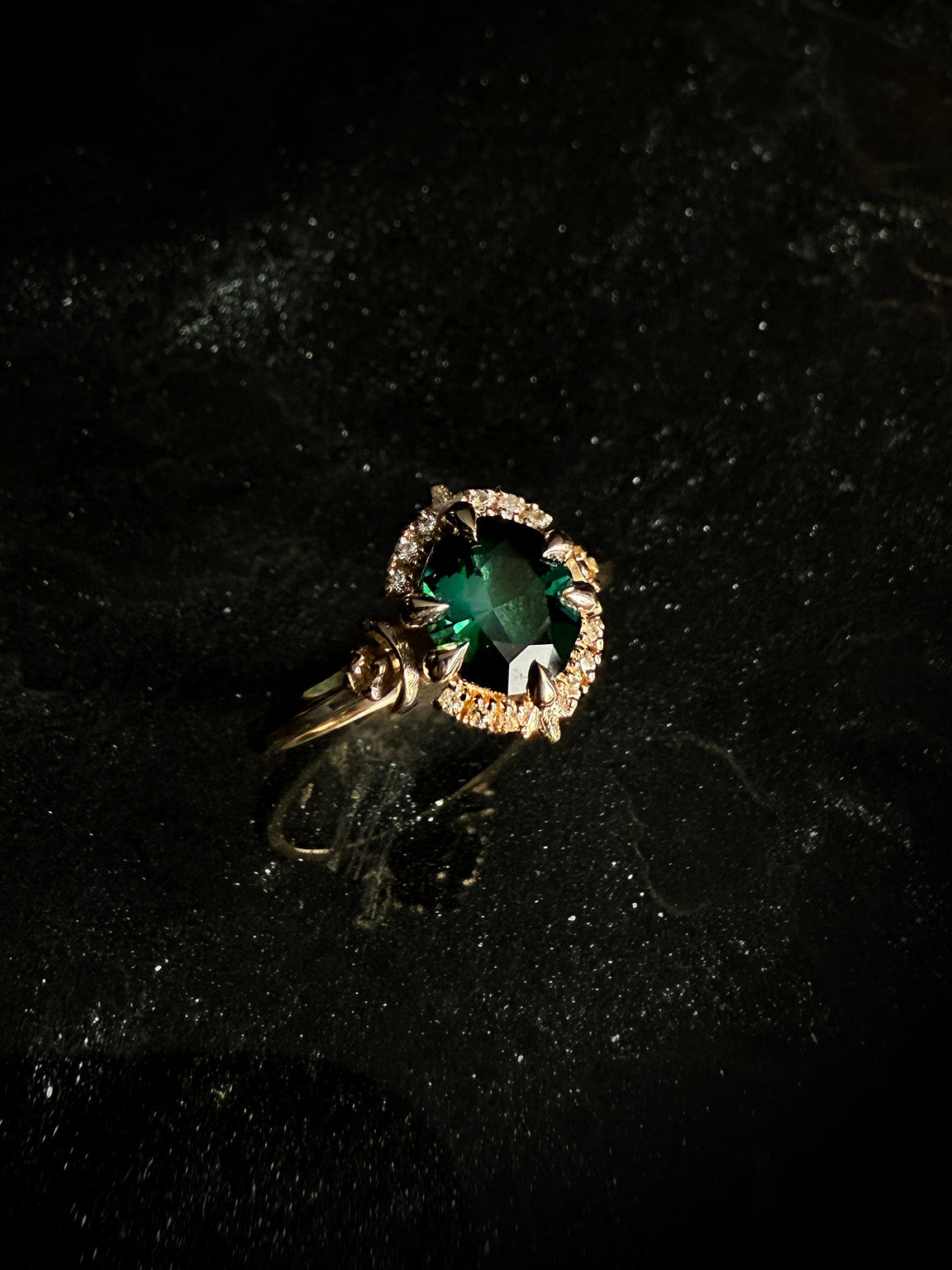 Setsuna Green Oval Celestial Ring