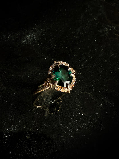 Setsuna Green Oval Celestial Ring