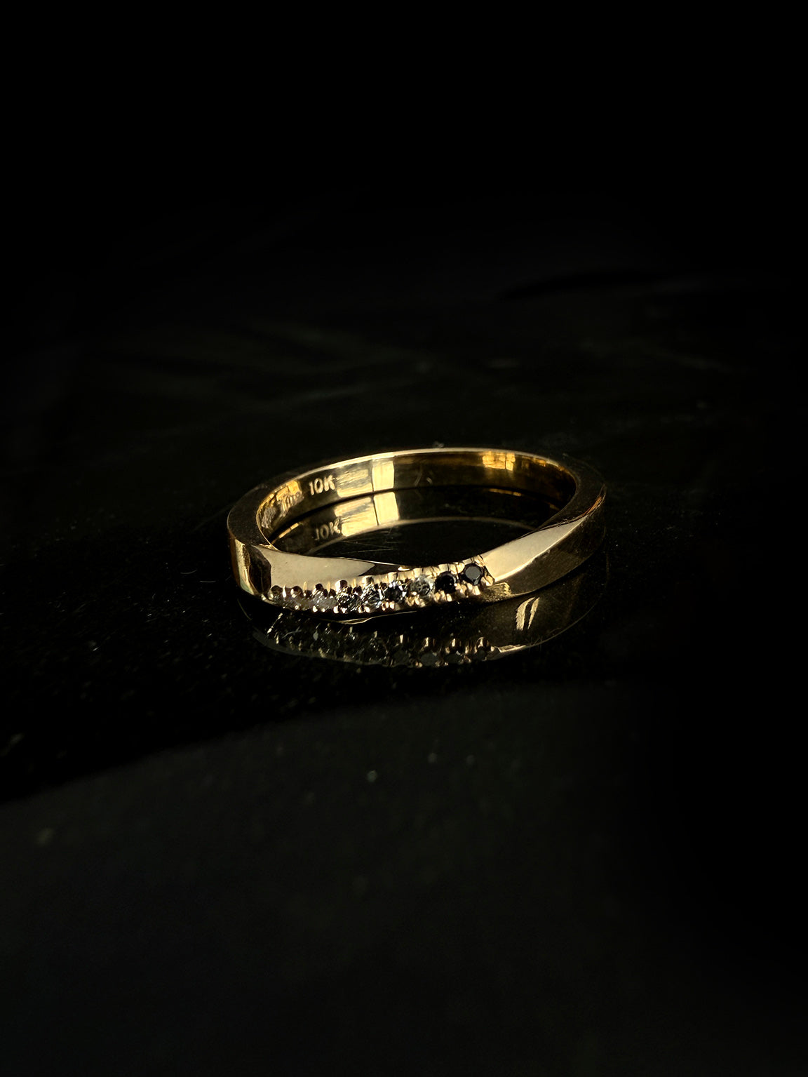 Ouroboros Ombre Diamond Band