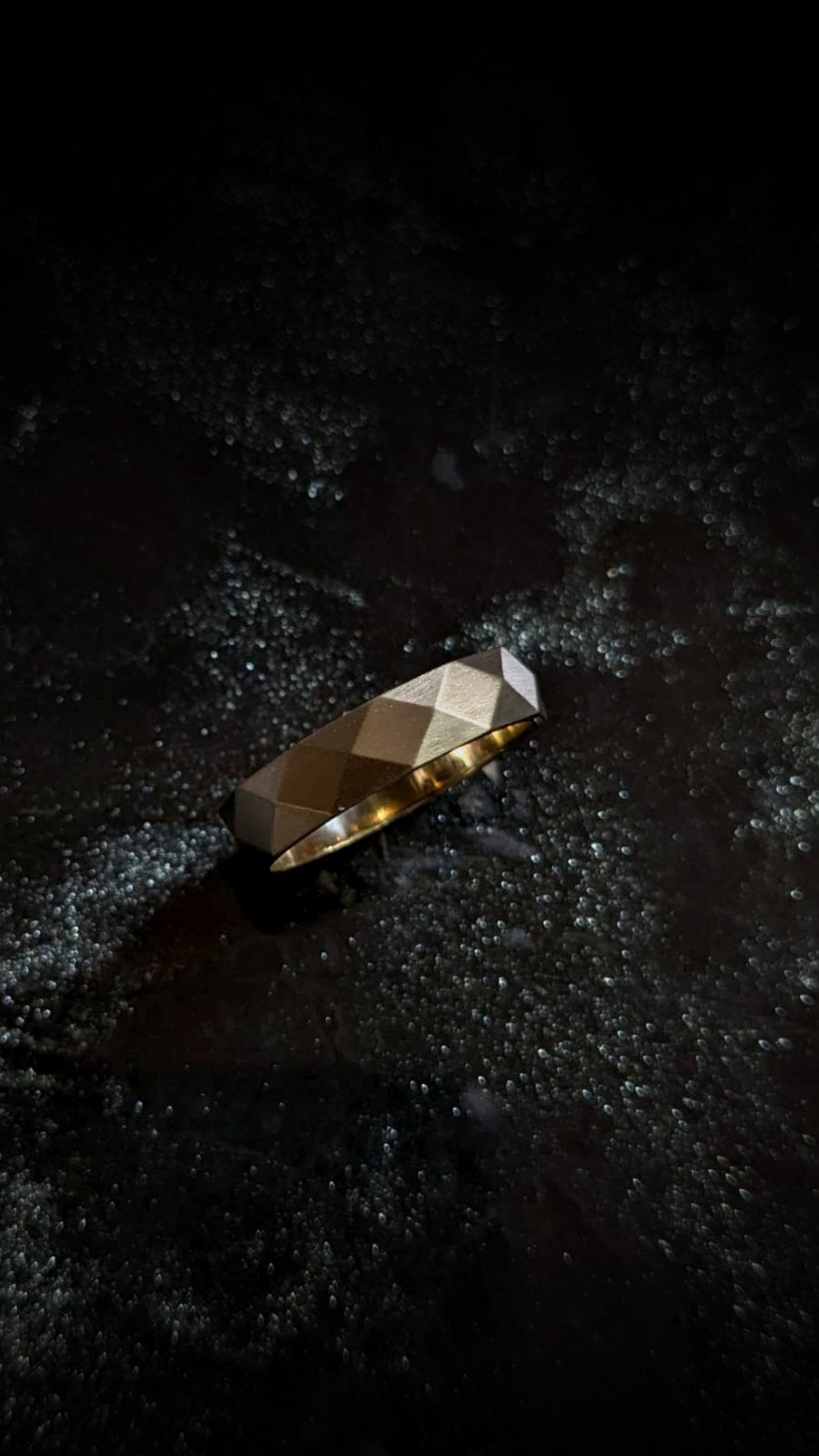 Kingsley Faceted Band - 4.5mm