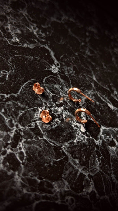 Knife Edge Hoop Studs