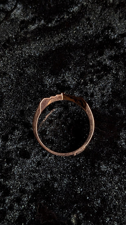 Kyoshi Moissanite Stepped Contour Band