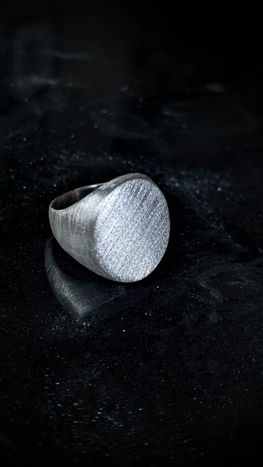 Oval Signet Ring - Large