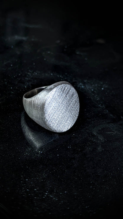 Oval Signet Ring - Large