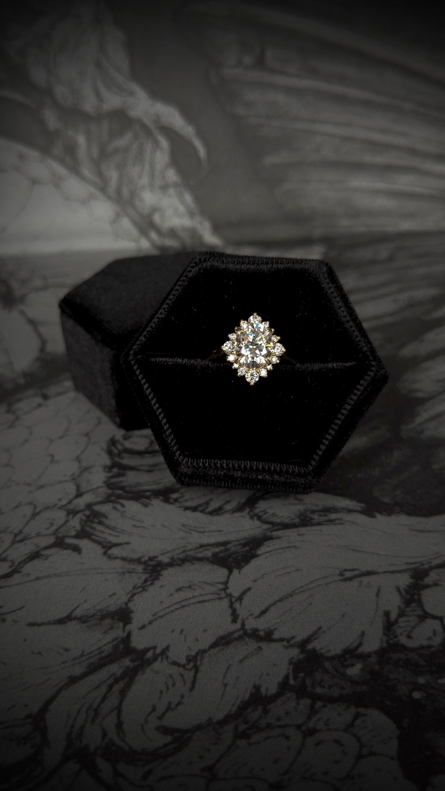 Large Velvet Ring Box - Black