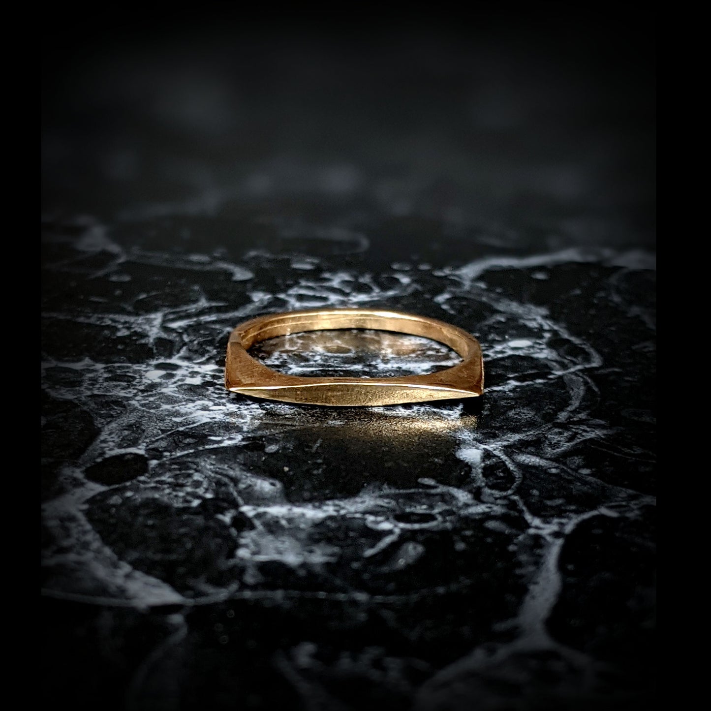 10k Lucius Tapered Stacking Ring