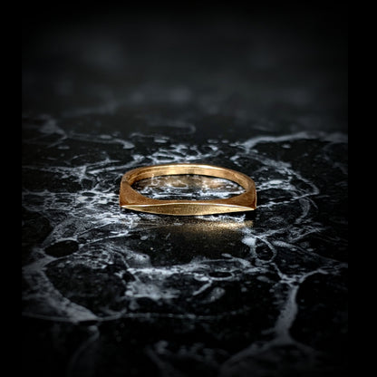 10k Lucius Tapered Stacking Ring