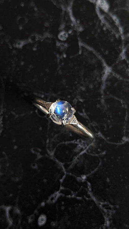 Luna Moonstone Ring