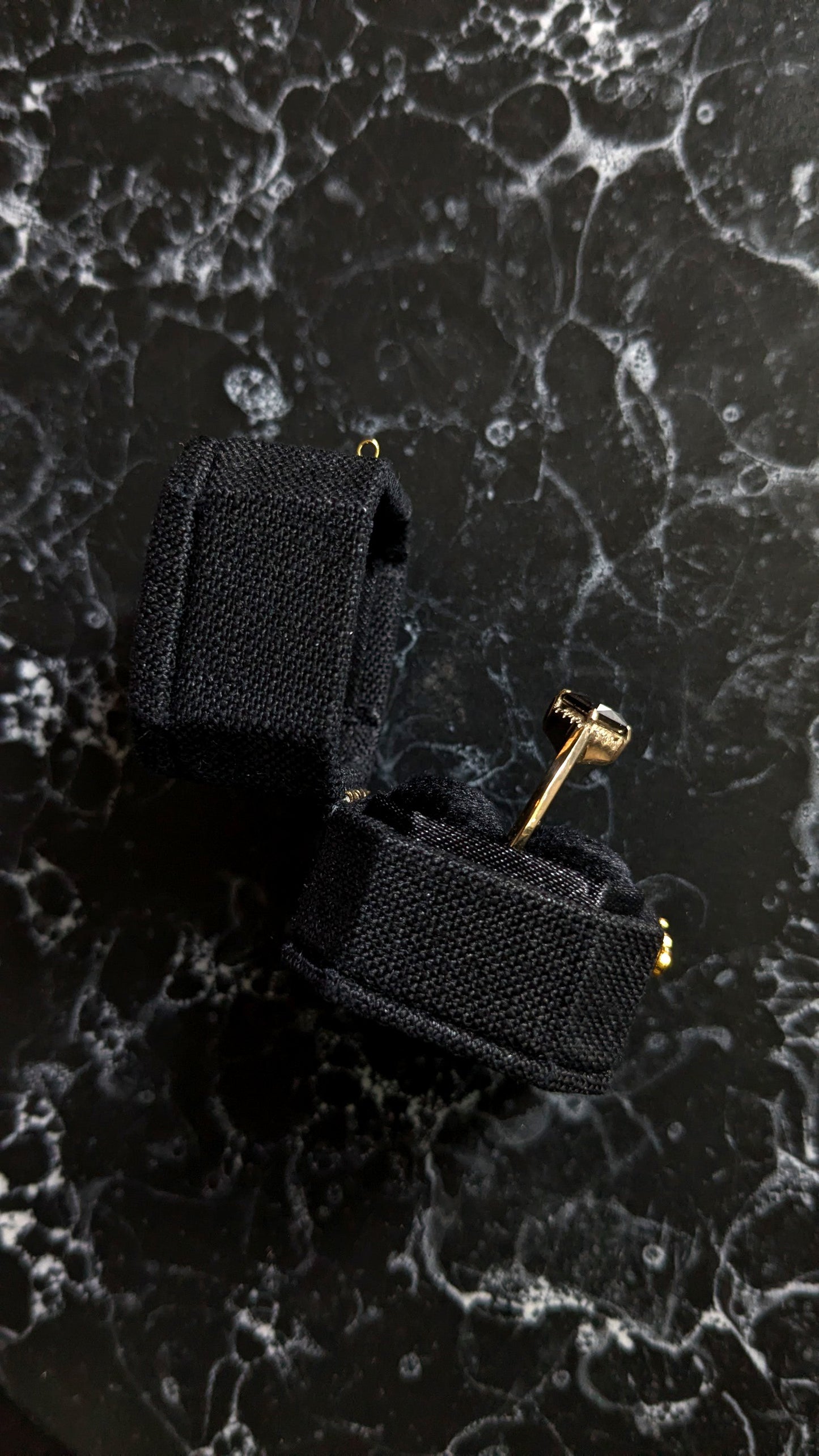Mini Linen Ring Box - Black