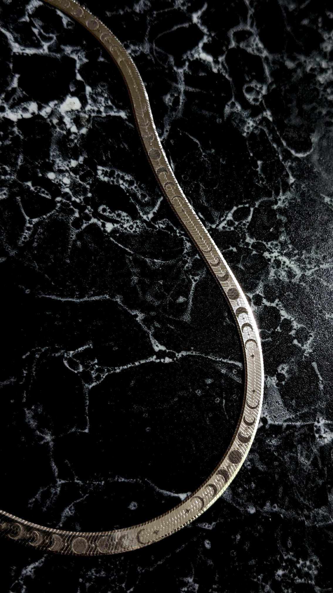 Moon Phase Herringbone Chain - Silver