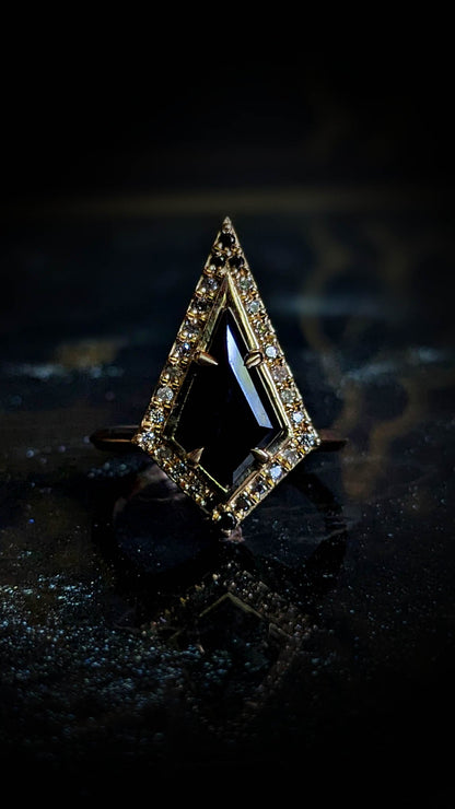 Nox v2 Spinel Kite Ombre Diamond Halo