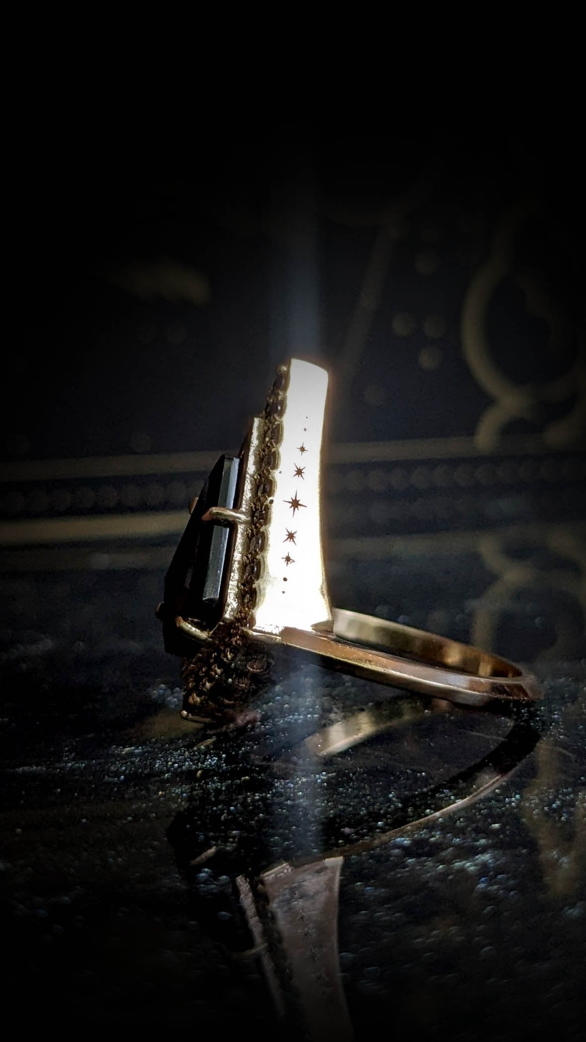 Nox v2 Spinel Kite Ombre Diamond Halo