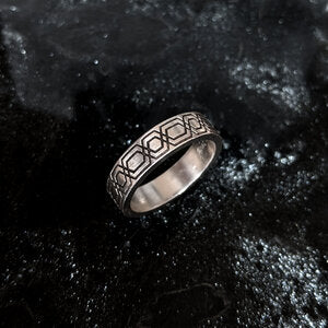 Obara Geometric Engraved Band