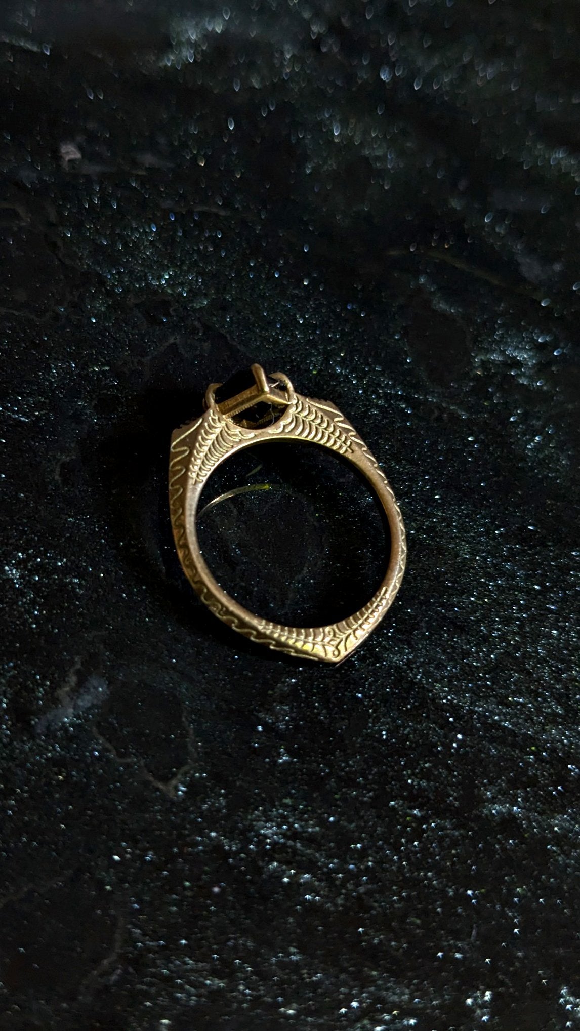 Resurrection Stone Ring (Deathly Hallow from Harry Potter)