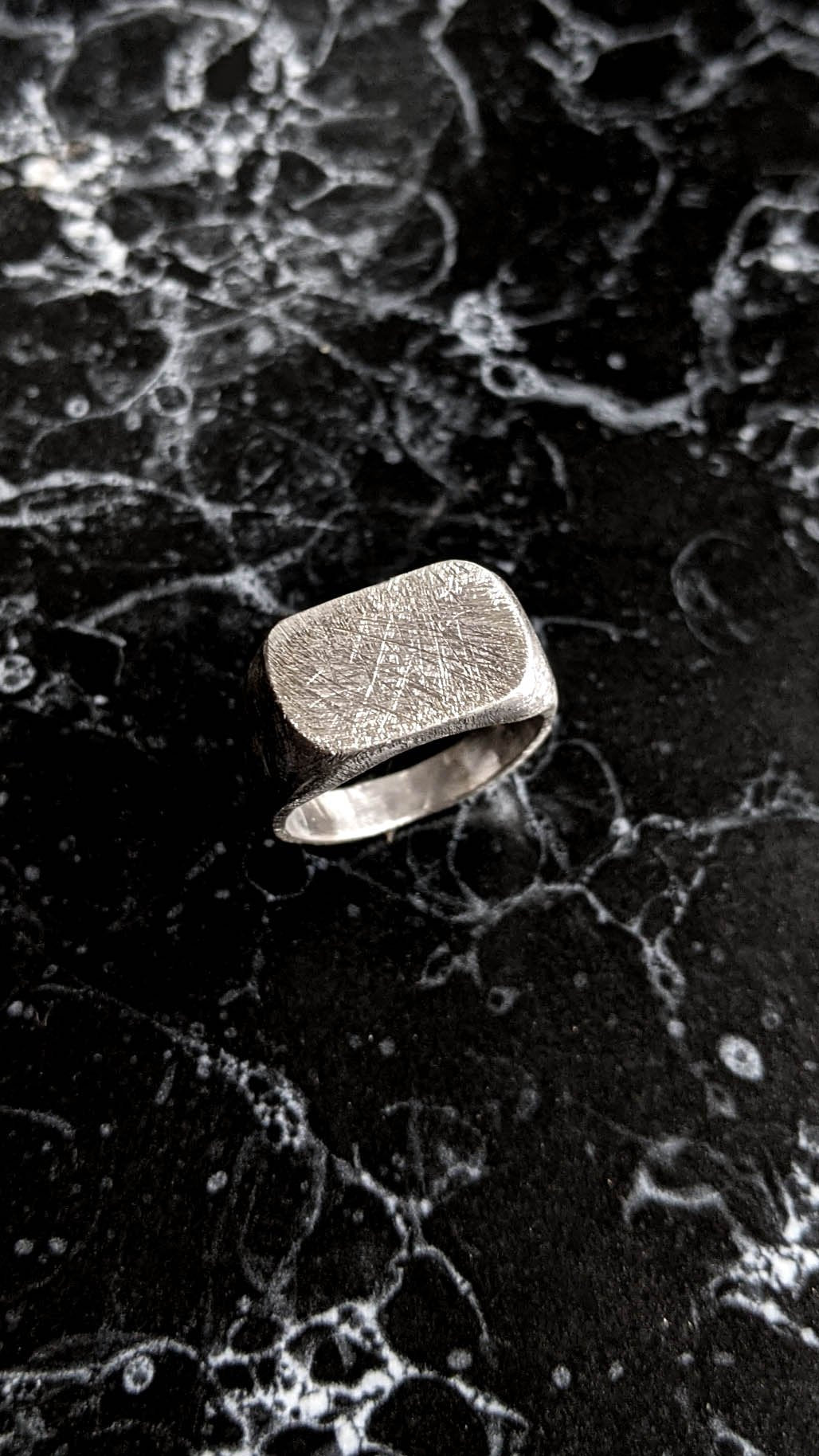 Rounded Rectangle Signet Ring