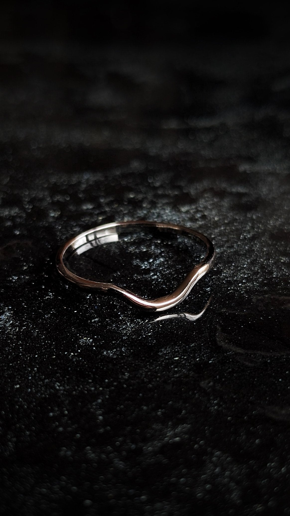 Soft Curved Contour Band