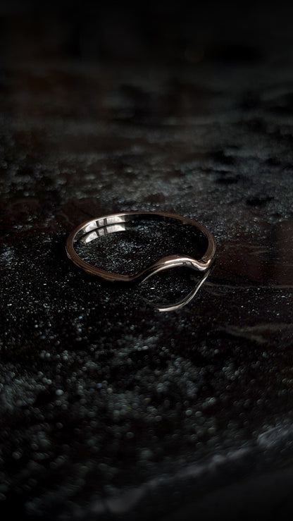 Soft Curved Contour Band