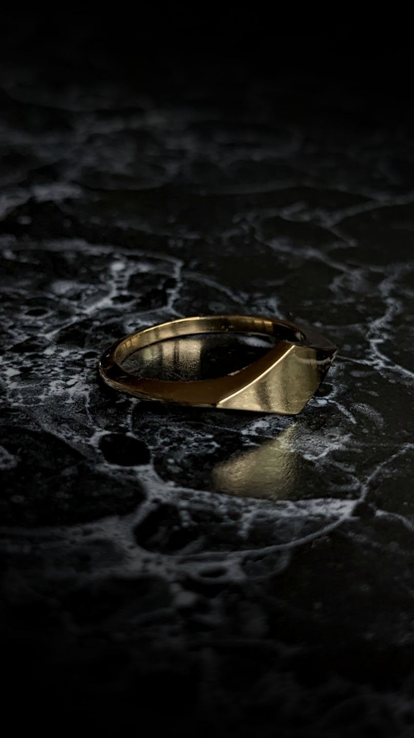 Star Flare Signet Ring