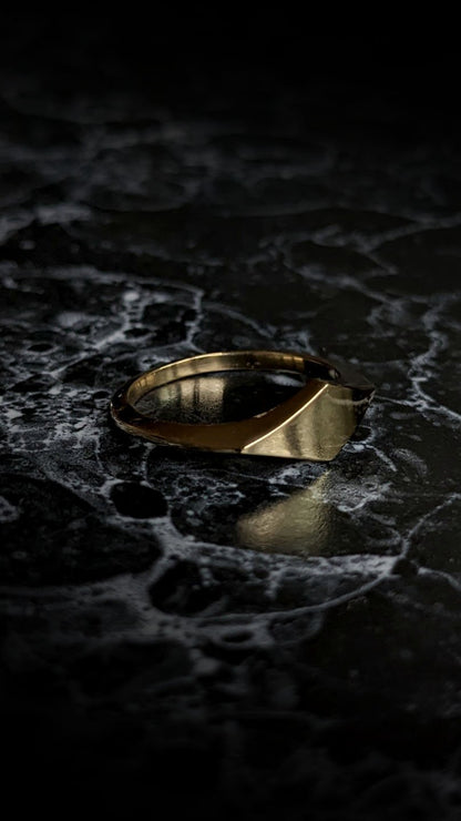 Star Flare Signet Ring