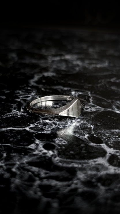 Star Flare Signet Ring