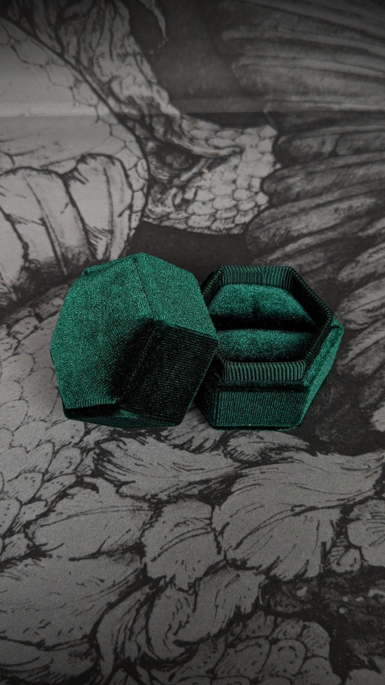 Velvet Ring Box - Green