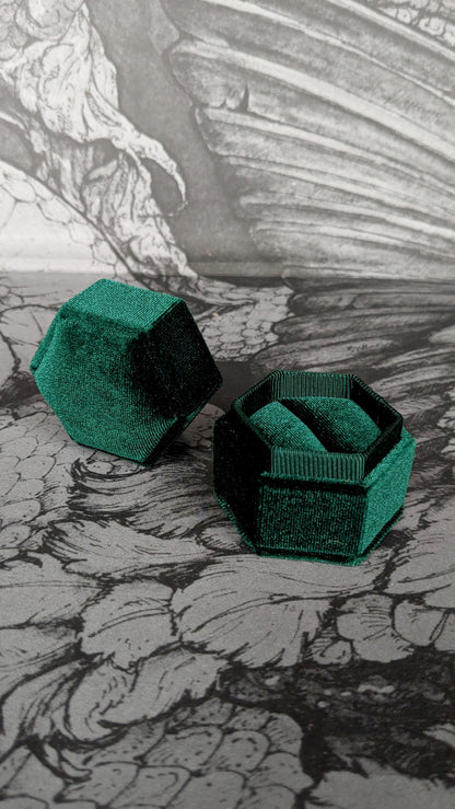 Velvet Ring Box - Green